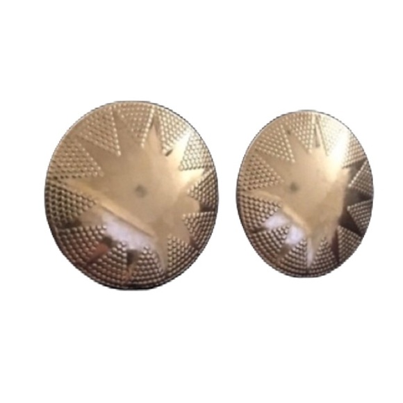 Vintage Sunburst Clip-on Earrings - Picture 2 of 8